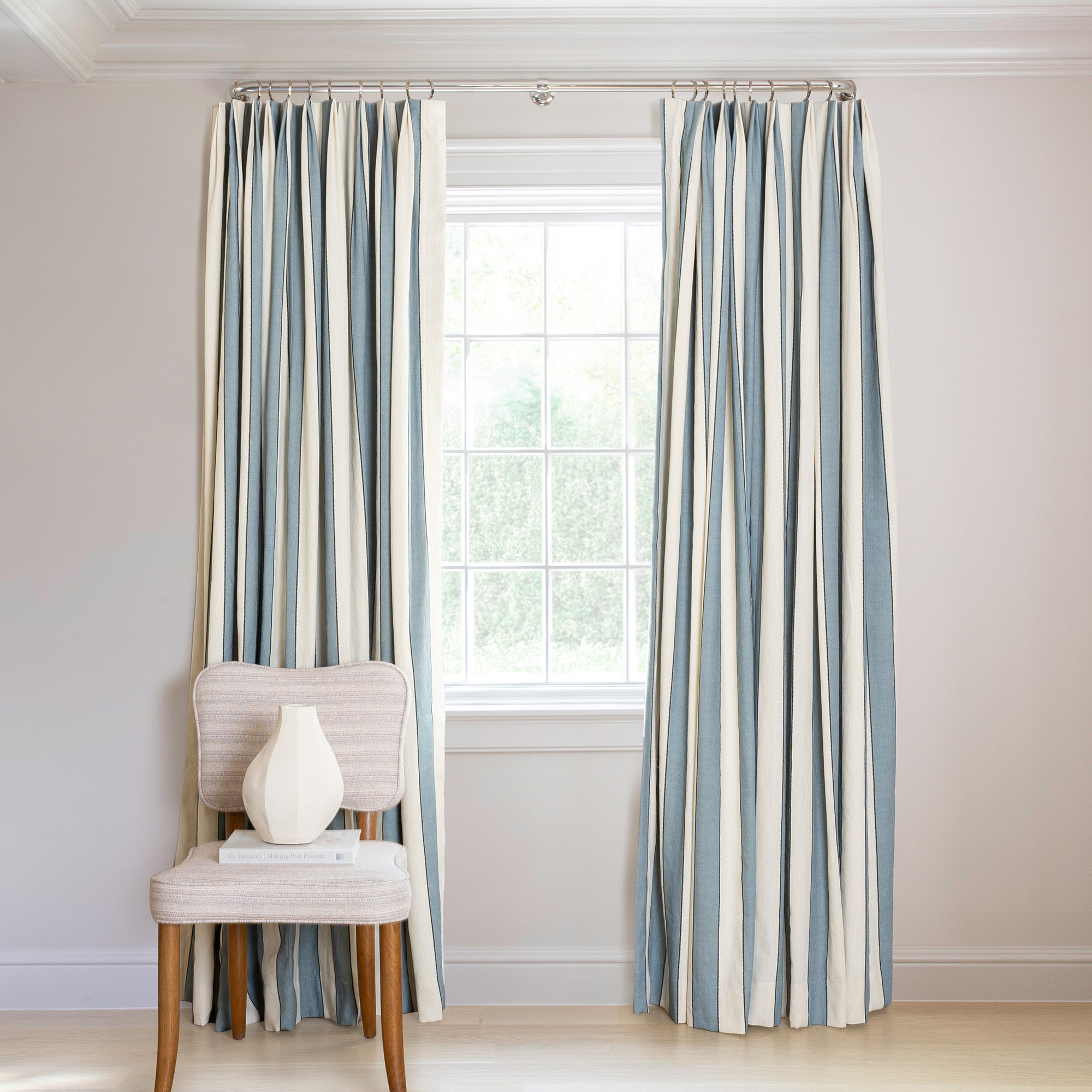 FEATURED: Shown in Tailored Pleat / Blackout