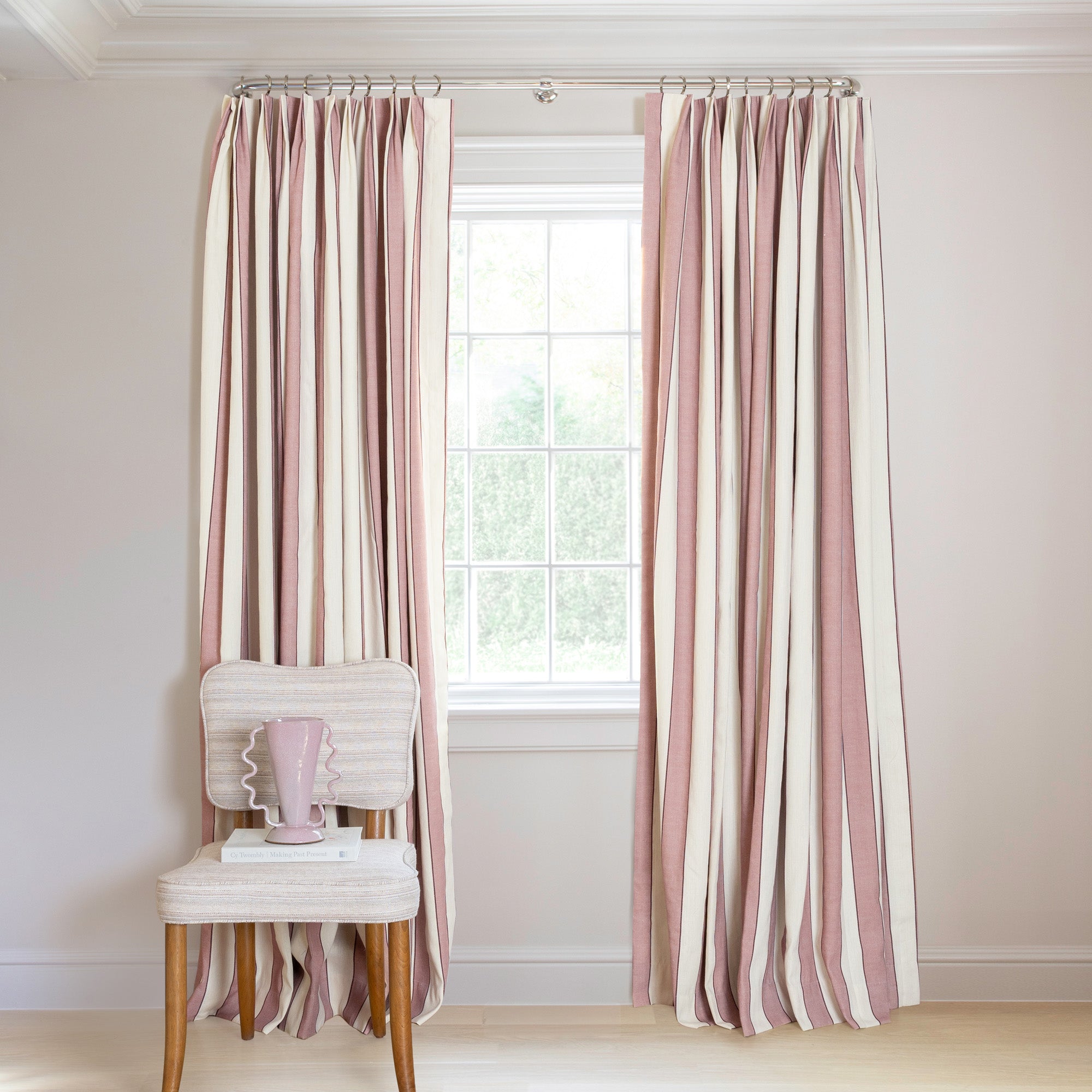 FEATURED: Shown in Tailored Pleat / Blackout