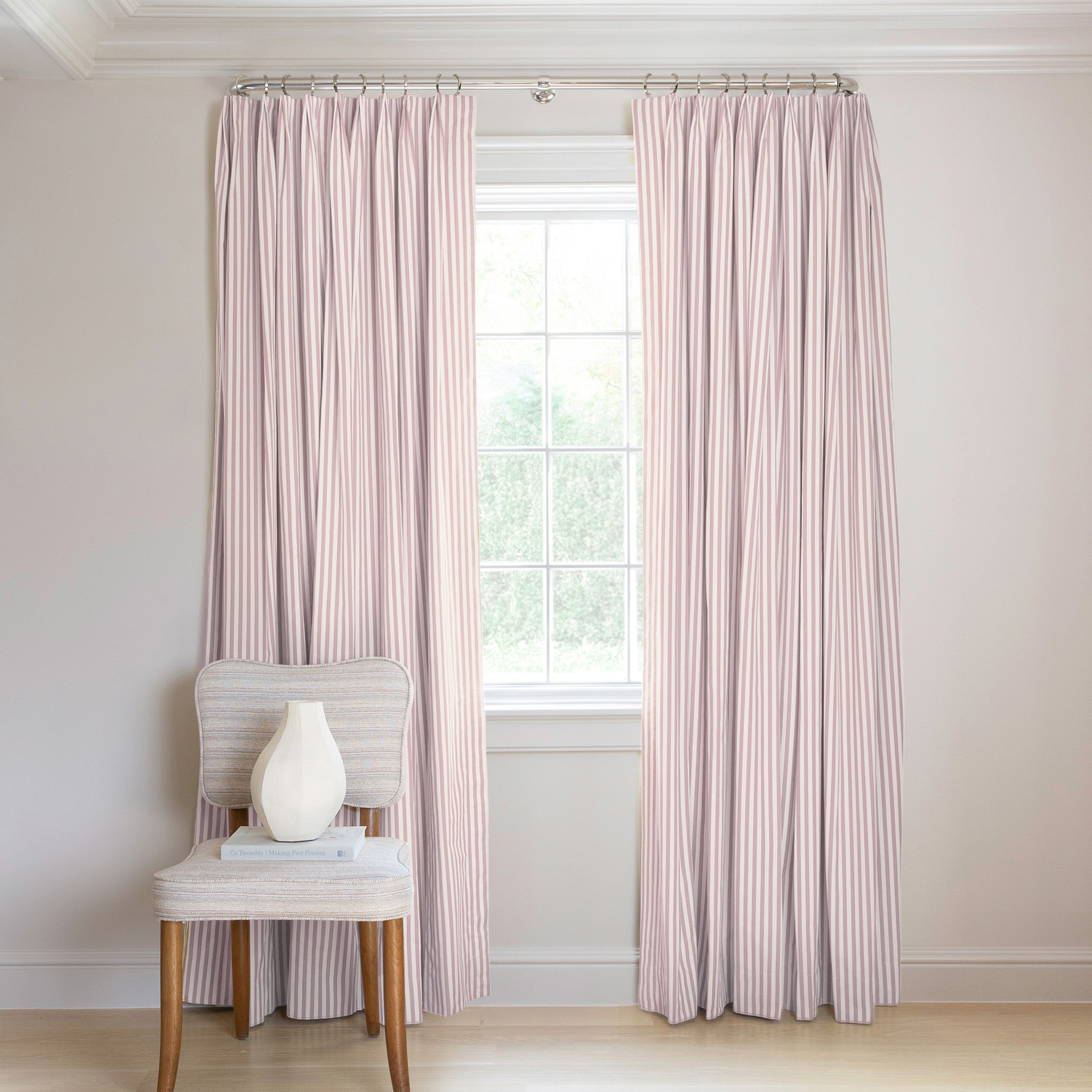 FEATURED: Shown with Tailored Pleat / Blackout