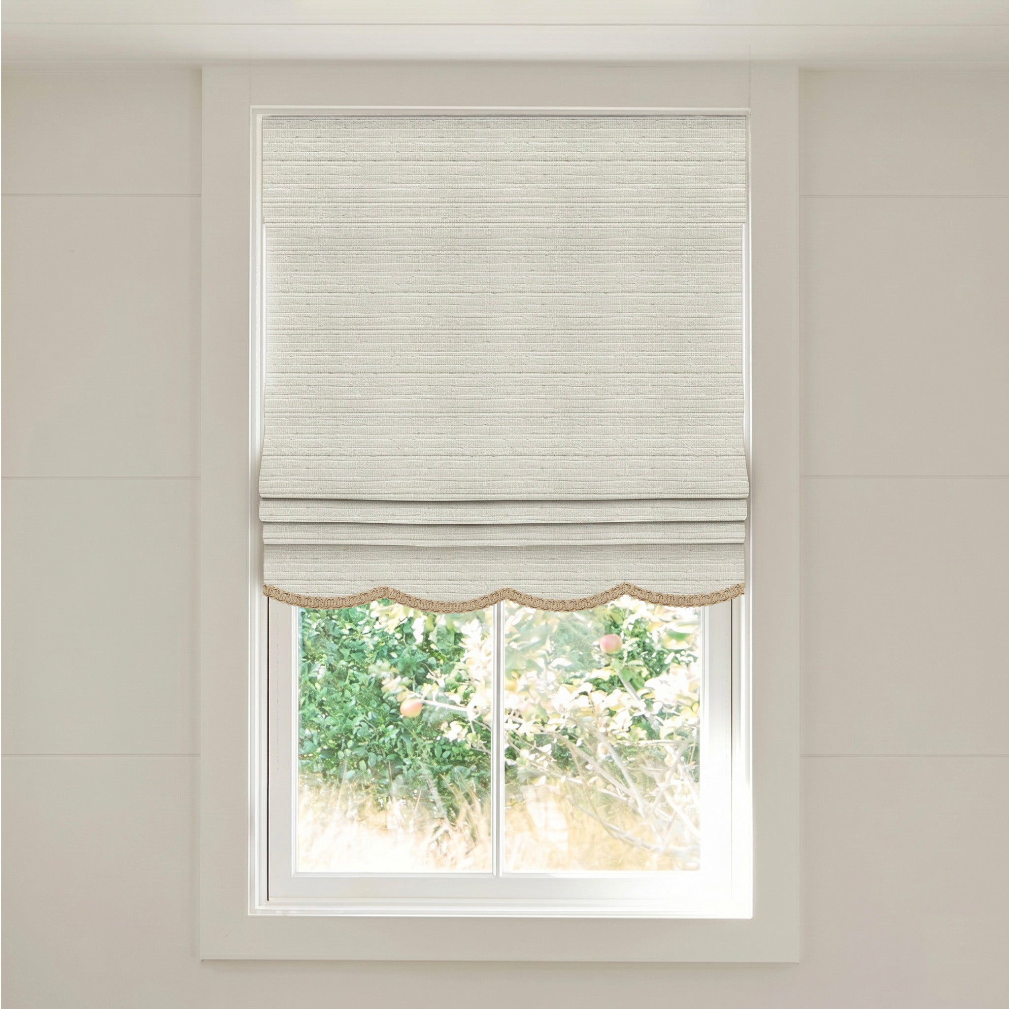 FEATURED: Shown in Scalloped / Waterfall / Inside / Shell Gimp