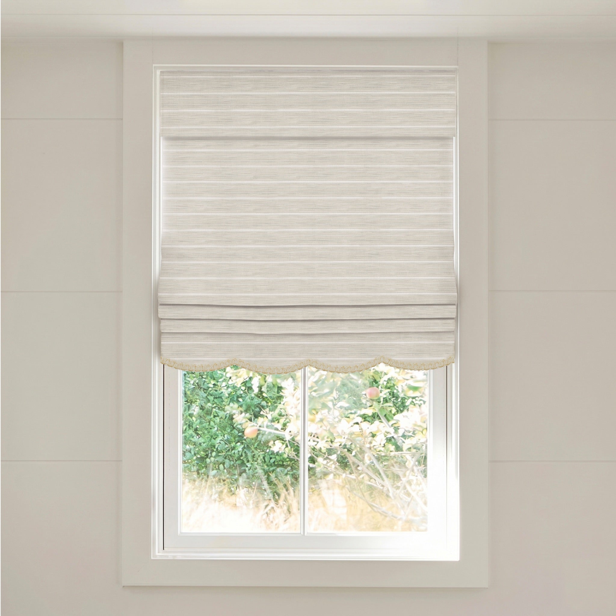 FEATURED: Shown in Scalloped / Classic / Inside / Ivory Gimp