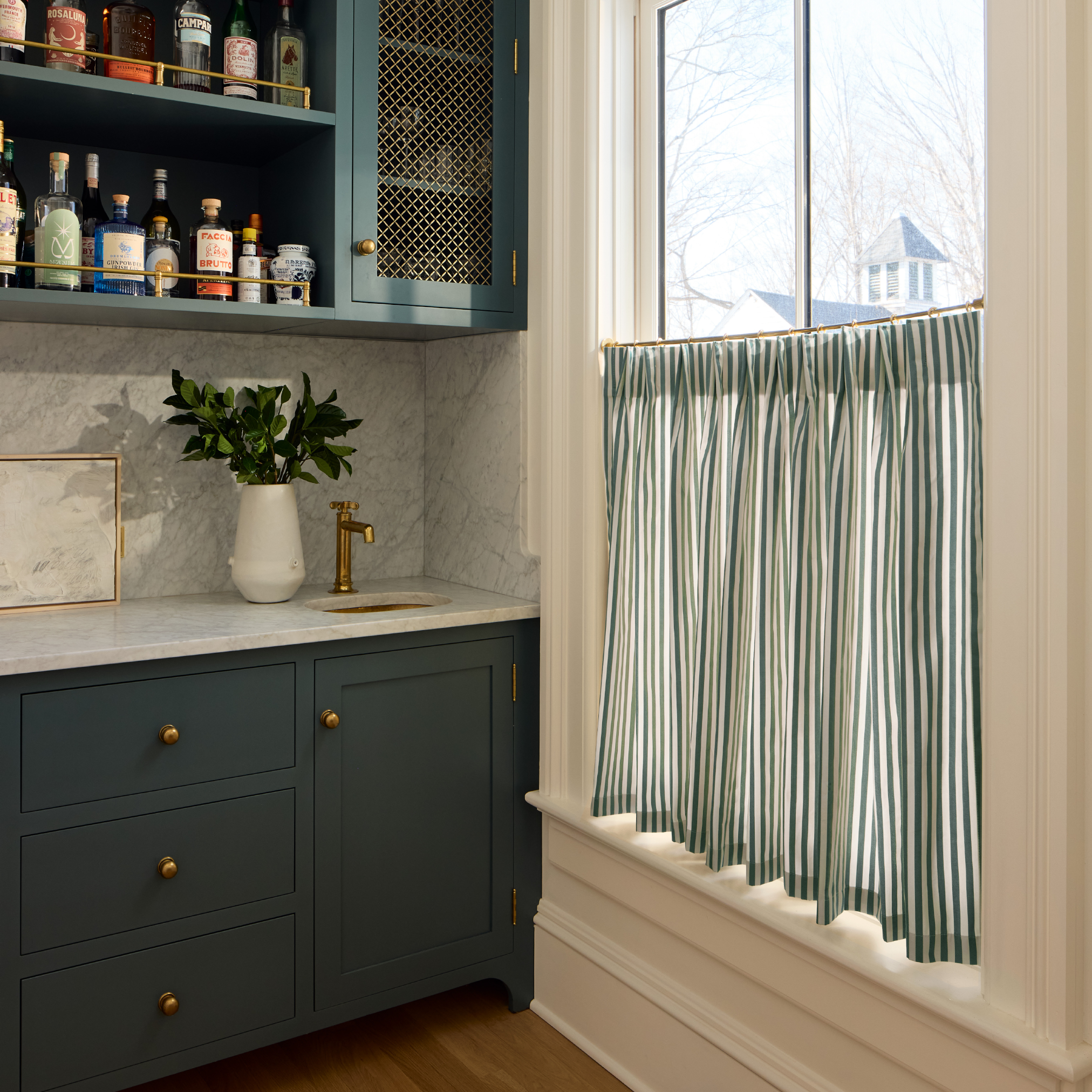 FEATURED: Shown in Tailored Pleat