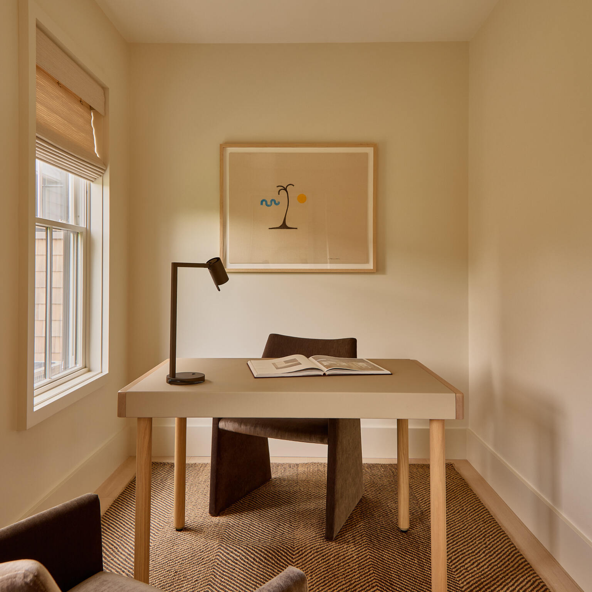 FEATURED: Shown in Gobi / Flat Classic Inside Mount